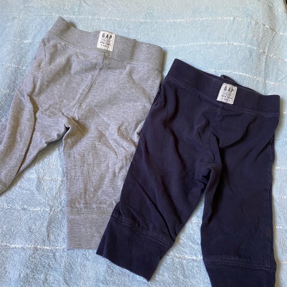 Gap baby boy  onesie with  two pants - Picture 3 of 7